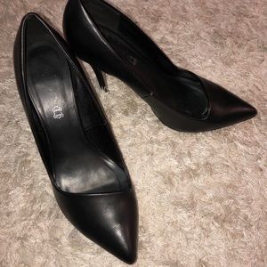 Black Ocaria Aldo pumps